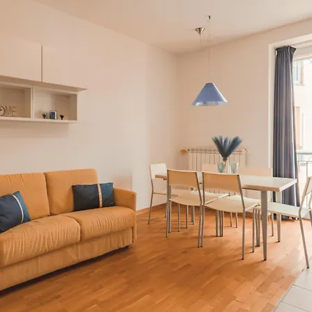דירה A Casa Della Ely-2 Bedrooms And 2 Bathrooms *
