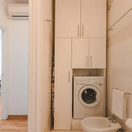 A Casa Della Ely-2 Bedrooms And 2 Bathrooms 的里雅斯特